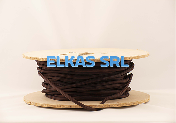 Nuestros cables cuentan con certificación. Además cuentan con un proceso de pegado que evita que se despelucen en su armado.